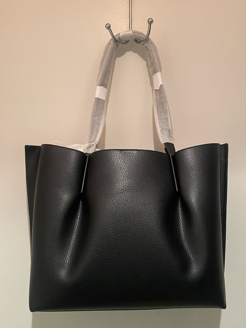 Michael Kors Black Pebbled Leather Tote Bag - Picture 2 of 7